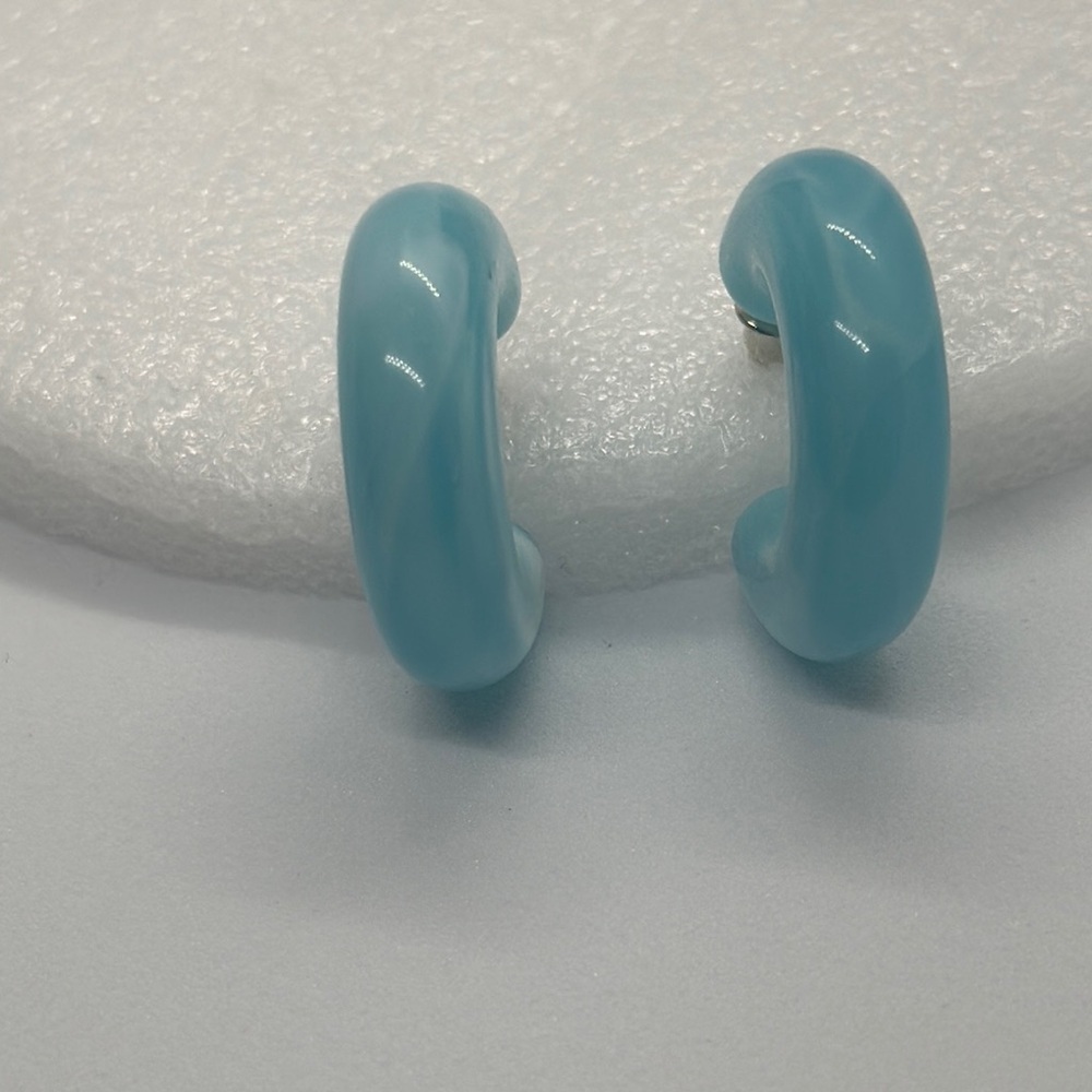 Chic Sky Blue Resin Hoop Earrings - Brand New 1.1" Chunky Statement Earrings - Picture 8 of 16
